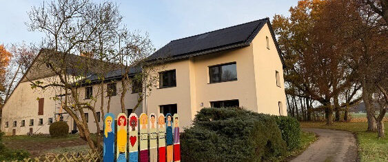 2025-11-28-statusquo-tapfer-kinder_seite_5_bild_0002